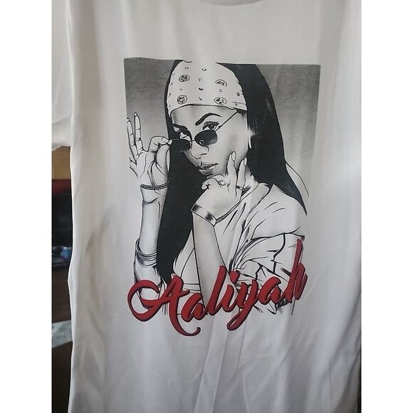 New AALIYAH SINGER POP White T-SHIRT SIZE 2XL Excellent A107 Music - Picture 1 of 5